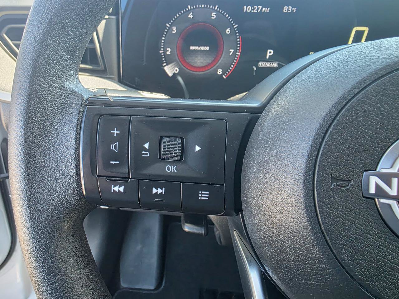 Used 2025 Nissan Kicks SV FWD image 11