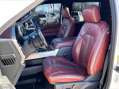 Used 2022 Ford F250 Platinum w/ FX4 Off-Road Package image 25
