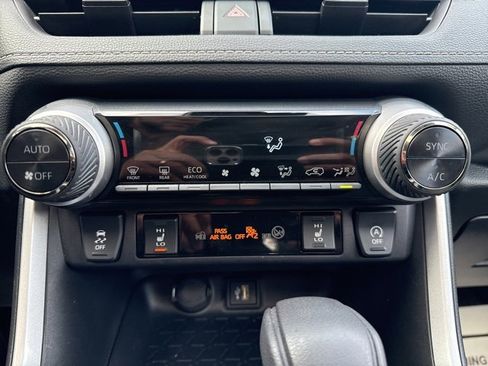 Certified 2024 Toyota RAV4 XLE image 24