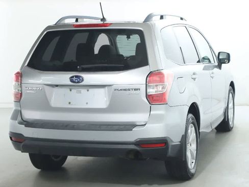 Used 2014 Subaru Forester 2.5i Premium AWD/4WD image 46