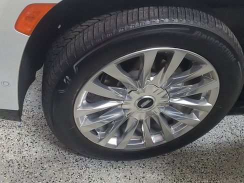 Used 2023 Cadillac Escalade Premium Luxury w/ Performance Package image 23