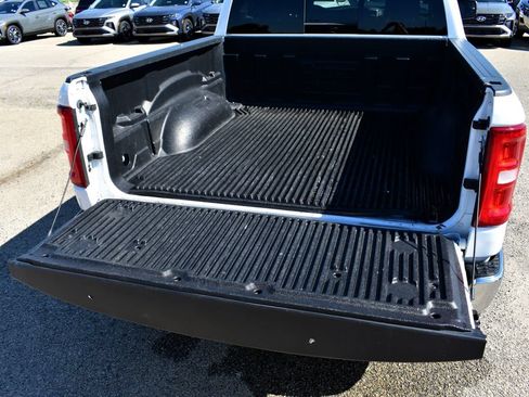 Used 2025 RAM 1500 Laramie AWD/4WD image 14
