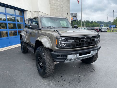 New 2025 Ford Bronco Raptor image 15