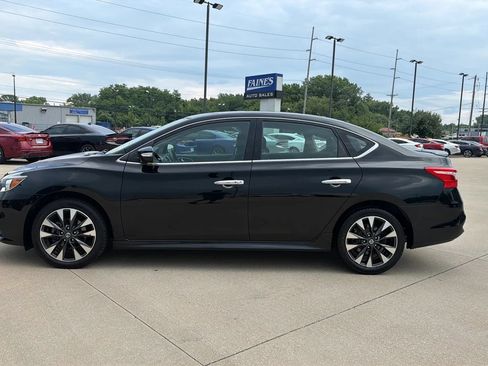Used 2019 Nissan Sentra SR FWD image 8