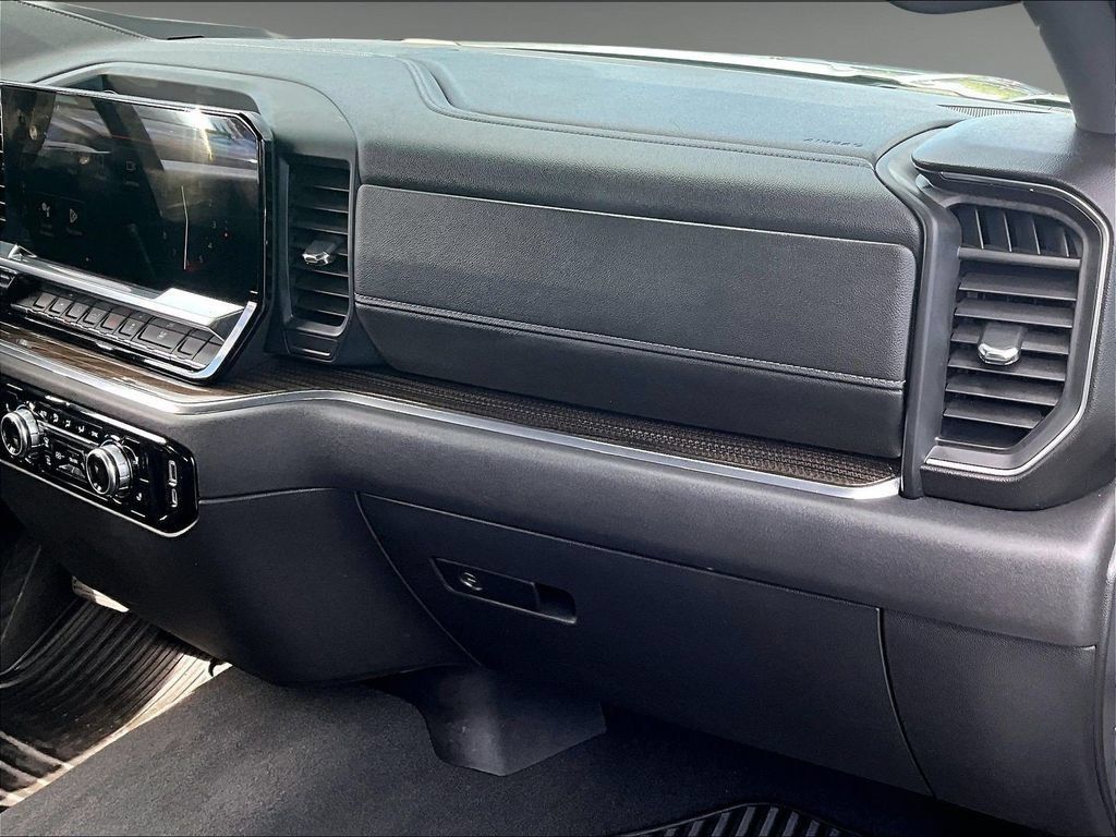 Used 2024 GMC Sierra 1500 Elevation AWD/4WD image 13