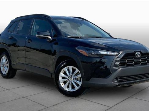 Certified 2026 Toyota Corolla Cross LE FWD image 3
