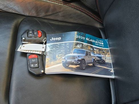 Used 2020 Jeep Gladiator Rubicon image 13