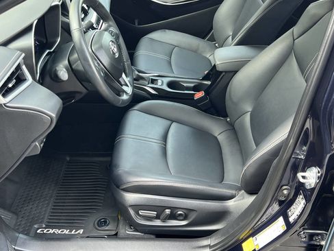 Used 2021 Toyota Corolla XLE image 14