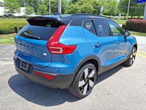 Used 2023 Volvo XC40 Recharge Ultimate AWD/4WD image 6