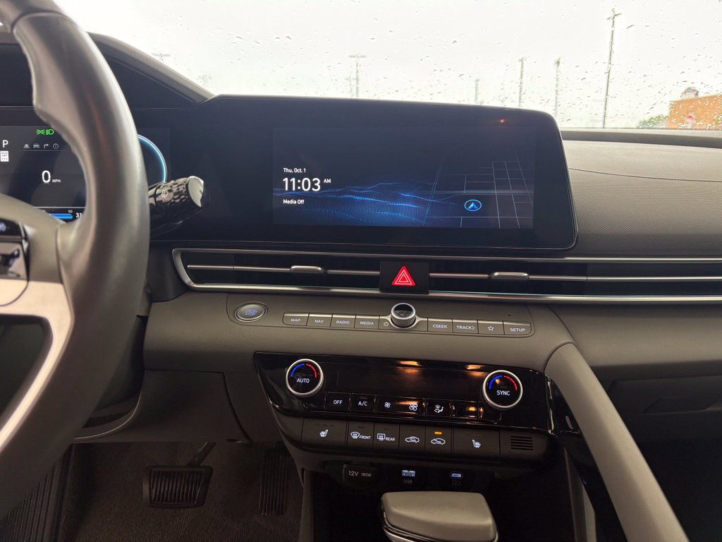 Used 2025 Hyundai Elantra SEL FWD image 7