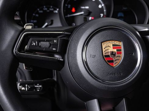 Certified 2026 Porsche Macan AWD/4WD image 20