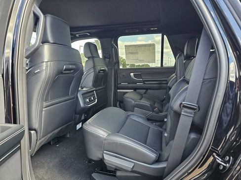 New 2025 Ford Expedition Platinum w/ Stealth Performance Package image 15