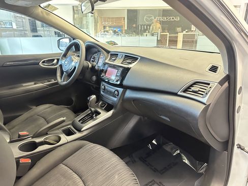 Used 2017 Nissan Sentra SV w/ Style Package image 31