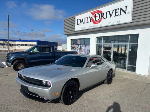 Used 2012 Dodge Challenger SXT Plus image 1