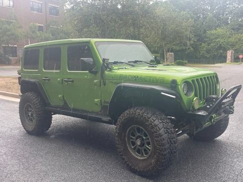 Used 2018 Jeep Wrangler Unlimited Rubicon AWD/4WD image 3