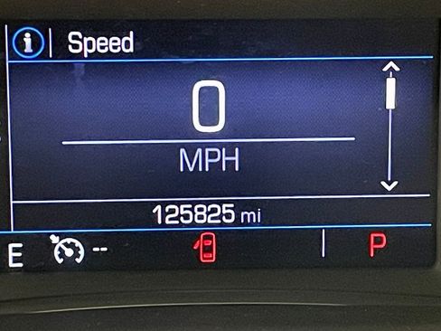 Used 2023 GMC Acadia SLE w/ Driver Convenience Package image 6