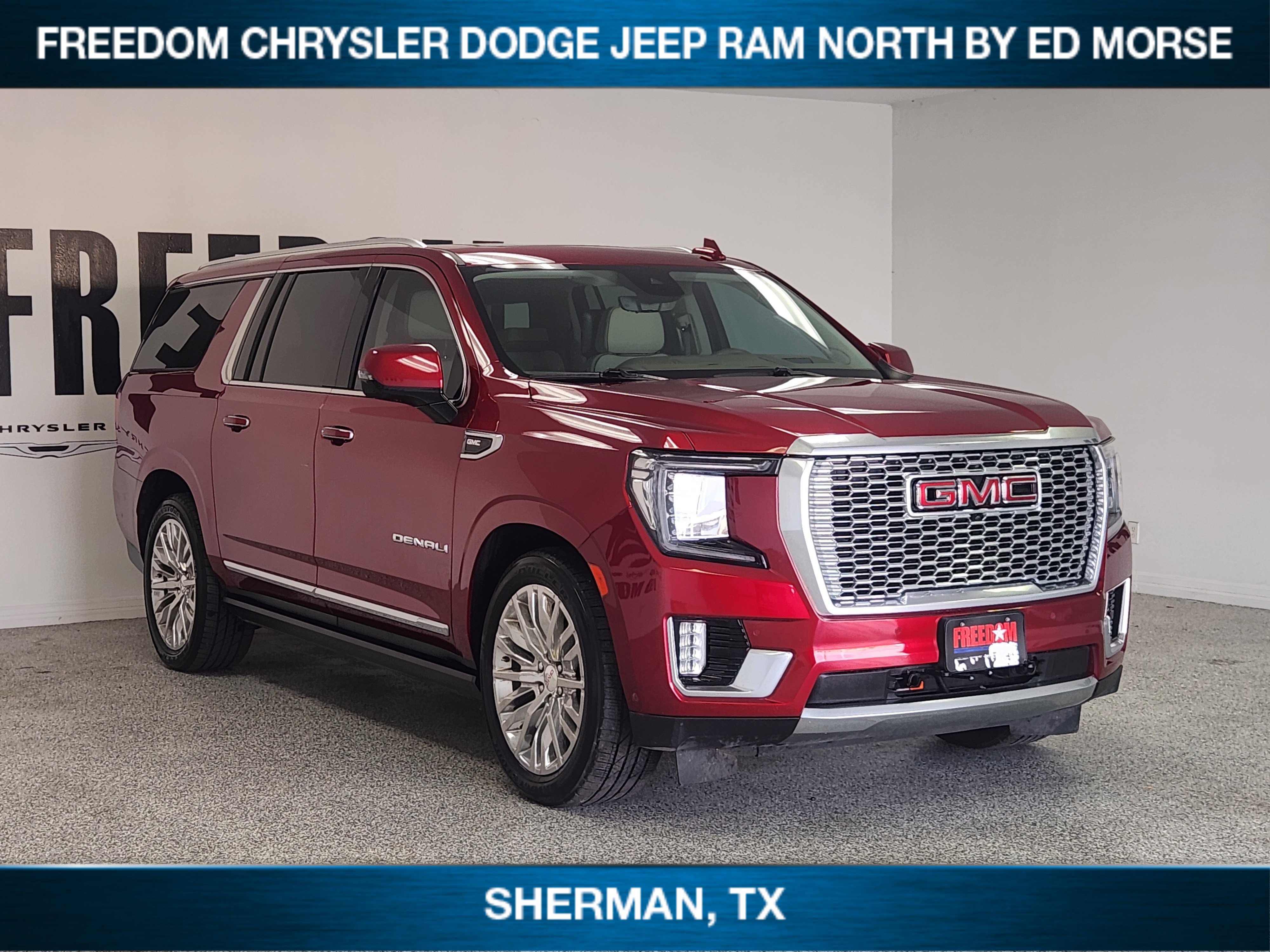 Used 2023 GMC Yukon XL Denali w/ Denali Reserve Package AWD/4WD image 2