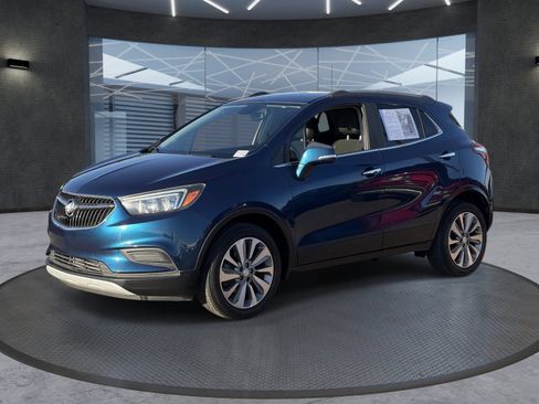 Certified 2019 Buick Encore Preferred FWD image 2