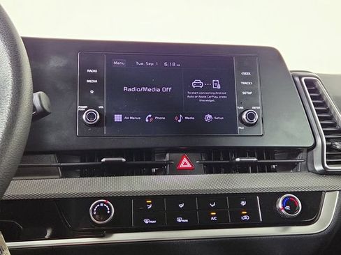 Certified 2024 Kia Sportage LX AWD/4WD image 16