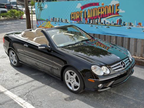 Used 2009 Mercedes-Benz CLK 350 Cabriolet image 27