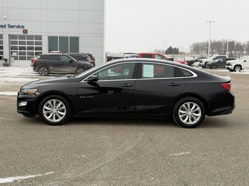 Used 2025 Chevrolet Malibu LT image 8