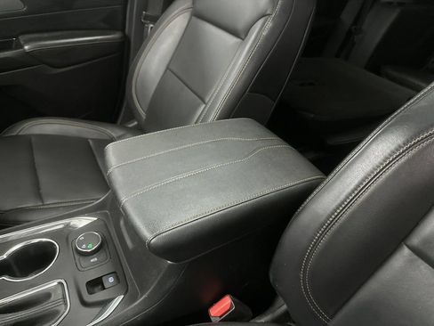 Used 2018 Chevrolet Traverse LT AWD/4WD image 55