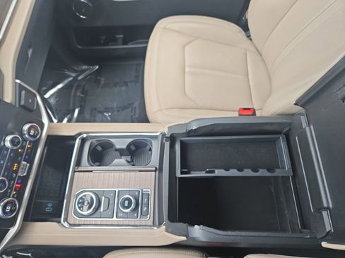 Used 2024 Ford Expedition Max Limited image 28