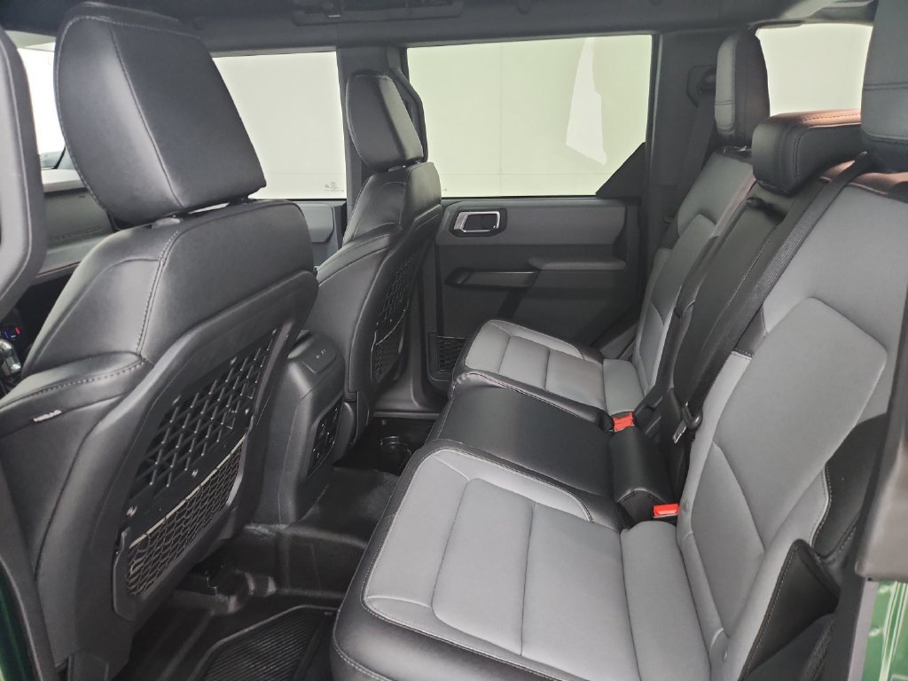 Used 2024 Ford Bronco Everglades AWD/4WD image 33