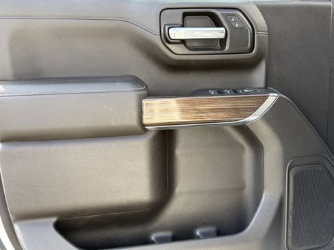 Used 2021 Chevrolet Silverado 1500 LT image 15