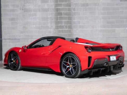 Used 2020 Ferrari 488 Pista Spider image 5