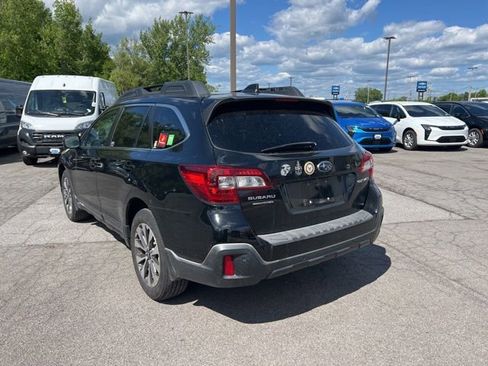 Used 2019 Subaru Outback 2.5i Limited AWD/4WD image 4