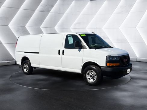 Certified 2023 GMC Savana 2500 Extended w/ Driver Convenience Package RWD image 7