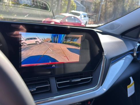 New 2026 Chevrolet Trax LT w/ Driver Confidence Package image 22