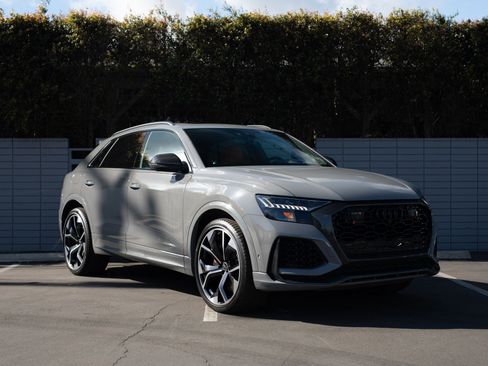 Used 2023 Audi RS Q8 AWD/4WD image 12