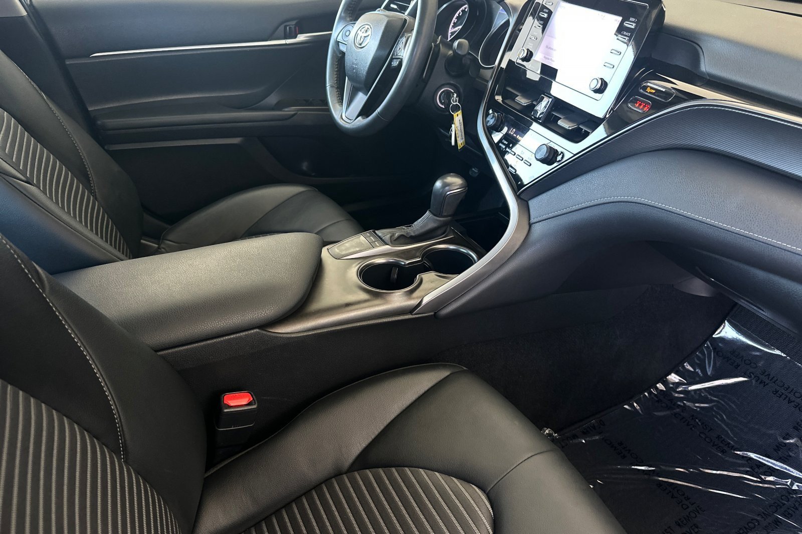 Certified 2024 Toyota Camry SE FWD image 14