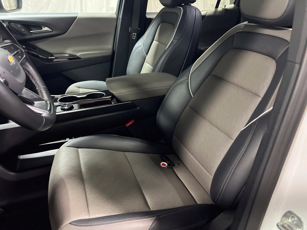 Used 2026 Chevrolet Equinox LT w/ Convenience Package II FWD image 20
