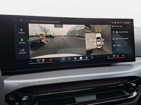 New 2026 BMW 330i Sedan w/ M Sport Package image 15