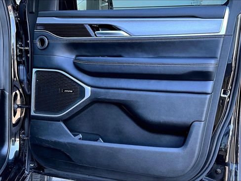 Used 2024 Jeep Wagoneer L Series II w/ Convenience Group I image 24