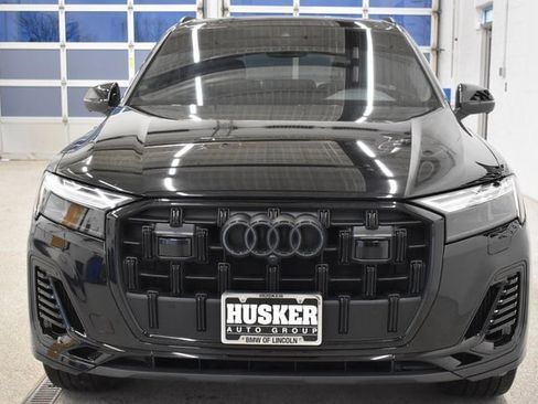 Used 2025 Audi Q7 3.0T Premium Plus image 3