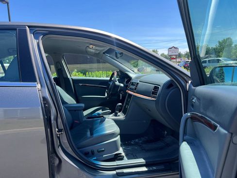 Used 2010 Lincoln MKZ FWD image 38