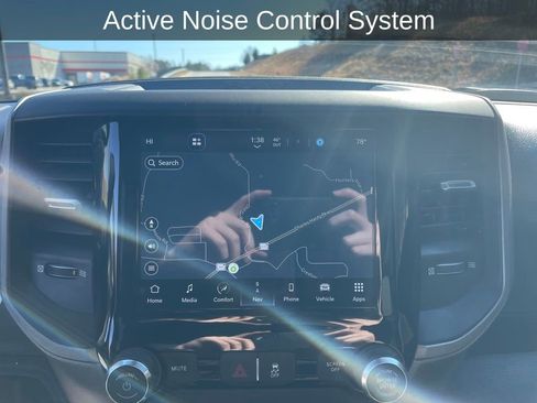 Used 2024 RAM 3500 Tradesman w/ Chrome Appearance Group image 19