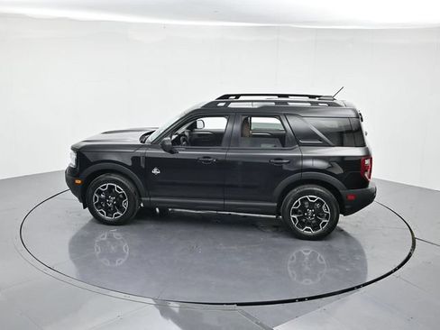 Used 2025 Ford Bronco Sport Outer Banks w/ Outer Banks Tech Package+ AWD/4WD image 41