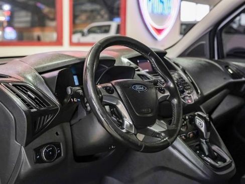 Used 2017 Ford Transit Connect XL image 5