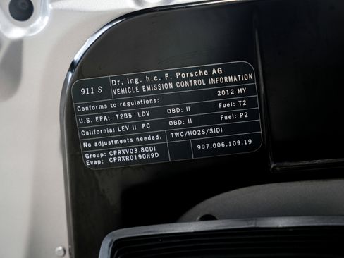 Used 2012 Porsche 911 Carrera 4 GTS image 39