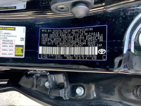 Used 2024 Toyota Corolla LE FWD image 34