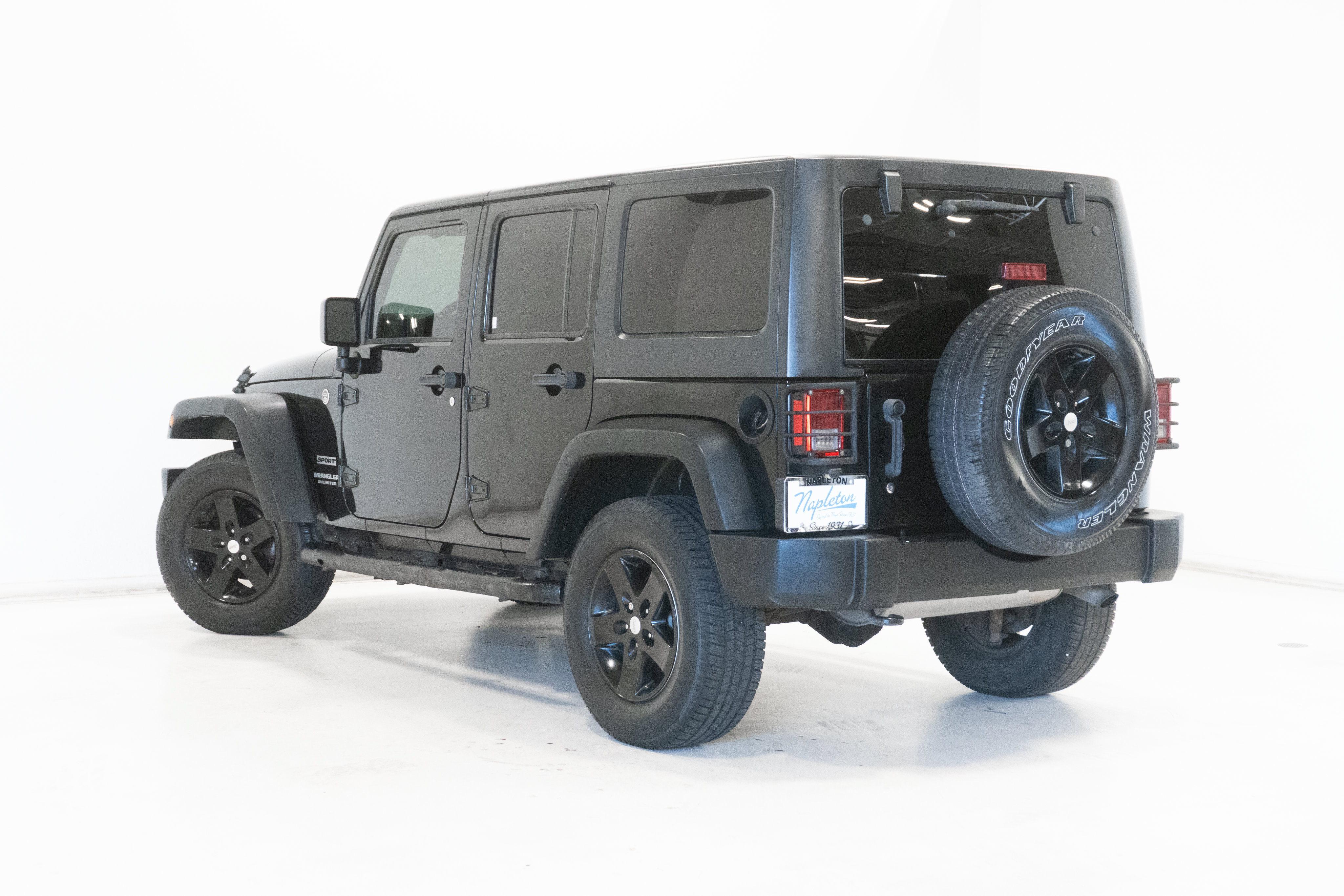 Used 2015 Jeep Wrangler Unlimited Sport w/ Quick Order Package 24S AWD/4WD image 22