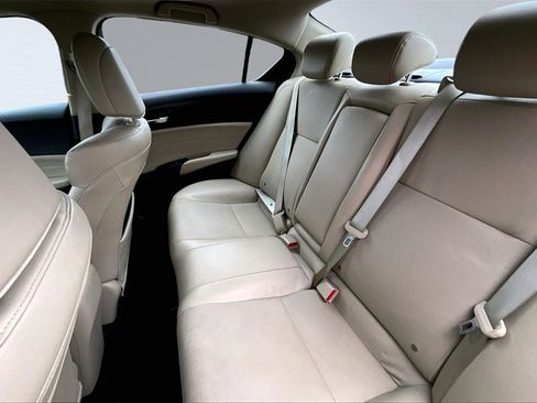 Used 2017 Acura ILX w/ Premium Package image 26