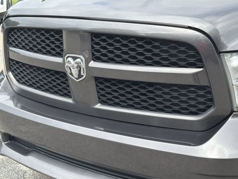 Used 2020 RAM 1500 Express RWD image 26