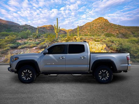 Used 2021 Toyota Tacoma TRD Off-Road RWD image 8