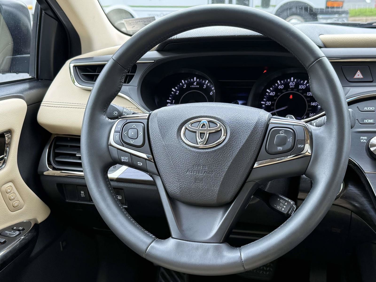 Used 2016 Toyota Avalon Limited FWD image 9